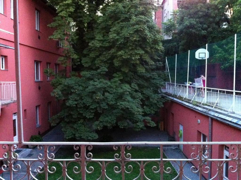Season Hostel Будапеща Екстериор снимка
